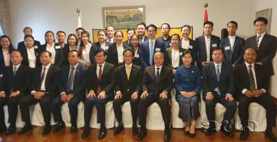 Embassy of Japan Hosts Send-Off Party for New Scholarship Fellows